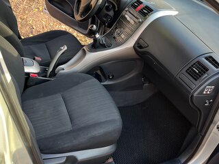 2008 Toyota Auris I, серебристый, 570000 рублей, вид 5