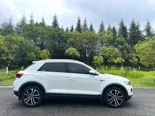 2022 Volkswagen T-Roc I (China Market), белый, 1256000 рублей, вид 4