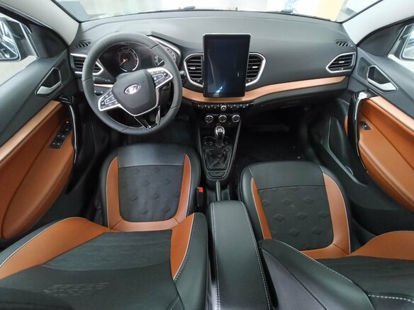 2026 Lada (ВАЗ) Vesta SW Cross I Рестайлинг (NG), чёрный - вид 2