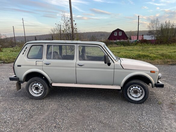2000 Lada (ВАЗ) 2131 (4x4) I, серебристый, 180000 рублей - вид 10