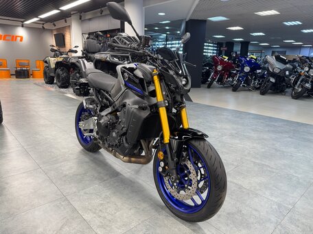 2022 Yamaha MT-09 (FZ-09), серый, 1190000 рублей, вид 5