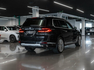 2023 BMW X7 40d I (G07) Рестайлинг, чёрный, 12600000 рублей, вид 4