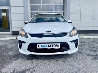 2019 Kia Rio IV, белый, 1230000 рублей, вид 3