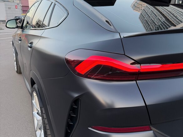 2019 BMW X6 M50d III (G06), чёрный, 9000000 рублей - вид 9