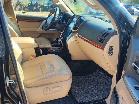 2012 Toyota Land Cruiser 200 Series Рестайлинг 1, чёрный, 3200000 рублей - вид 5