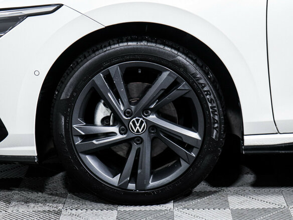 2021 Volkswagen Golf VIII, белый - вид 14