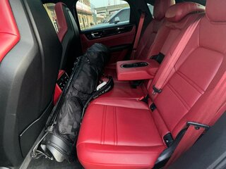 2021 Porsche Cayenne III, чёрный, 9000000 рублей, вид 4