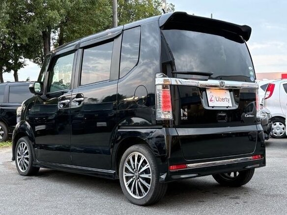 2016 Honda N-BOX I Рестайлинг, чёрный - вид 6