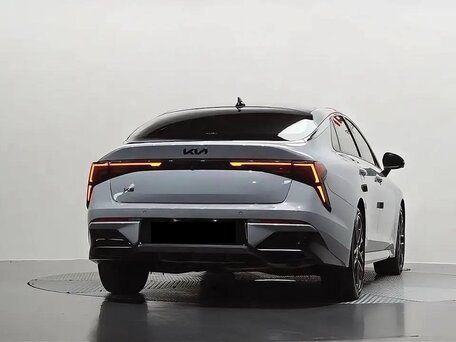 2025 Kia K5 III Рестайлинг, серебристый, 3270000 рублей, вид 4