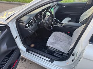 2018 Toyota Camry VIII (XV70), белый, 2350000 рублей, вид 5