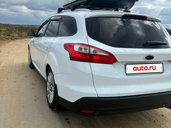 2012 Ford Focus III, белый - вид 4