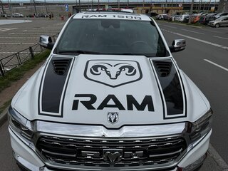 2021 Ram 1500 Quad Cab V, белый, 6995000 рублей, вид 5