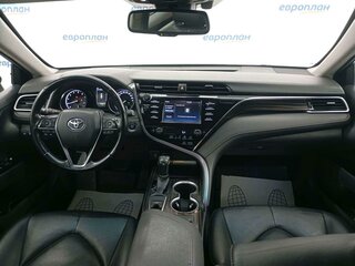 2021 Toyota Camry VIII (XV70), белый, 2940000 рублей, вид 5