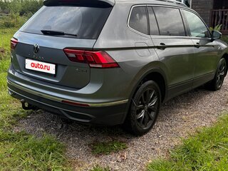 2021 Volkswagen Tiguan II Рестайлинг, серый, 2700000 рублей, вид 3