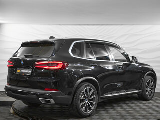 2021 BMW X5 25d IV (G05/G18), чёрный, 5600000 рублей, вид 4
