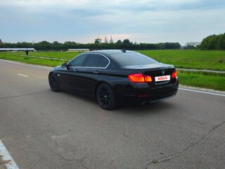 2012 BMW 5 серии 520i VI (F10/F11/F07), чёрный, 1800000 рублей, вид 5