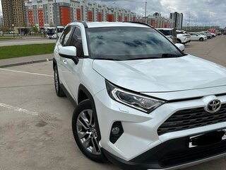 2020 Toyota RAV4 V (XA50), белый, 4160000 рублей, вид 1