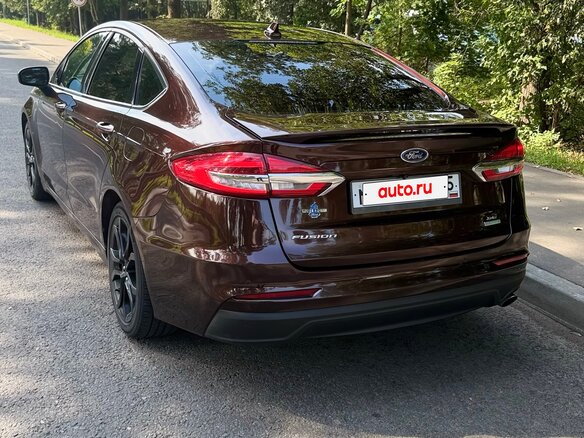 2019 Ford Fusion (North America) II Рестайлинг, пурпурный, 1270000 рублей - вид 3