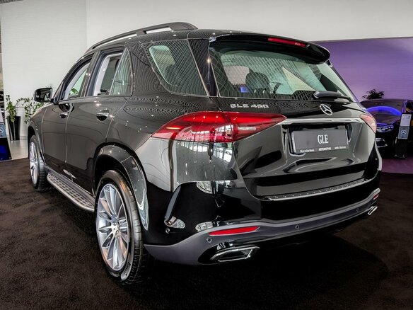 2026 Mercedes-Benz GLE 450 II (V167) Рестайлинг, чёрный - вид 1