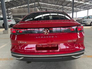 2022 Volkswagen Lamando L II, красный, 1800000 рублей, вид 4