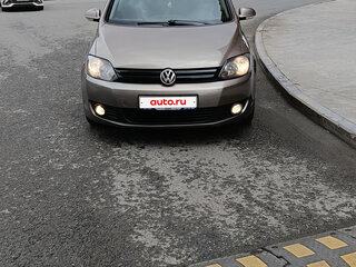 2011 Volkswagen Golf Plus II, серый, 600000 рублей, вид 3