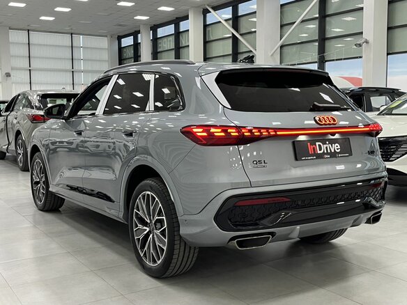 2026 Audi Q5 L III (GU), серый, 6550000 рублей - вид 5