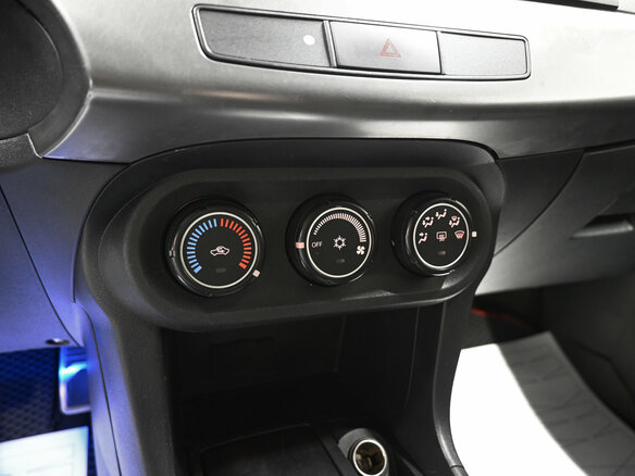 2012 Mitsubishi Lancer X Рестайлинг, белый, 860000 рублей - вид 13