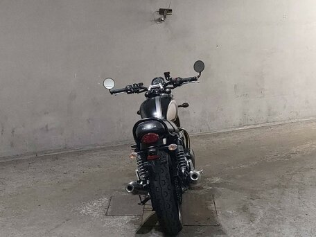 2021 Triumph Street Twin, чёрный, 747000 рублей, вид 4