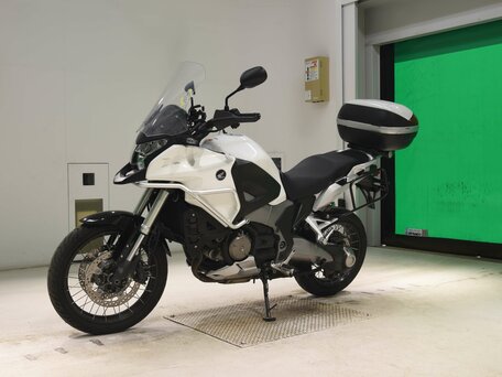 2012 Honda VFR 1200X (Crosstourer), белый, 1000000 рублей, вид 2