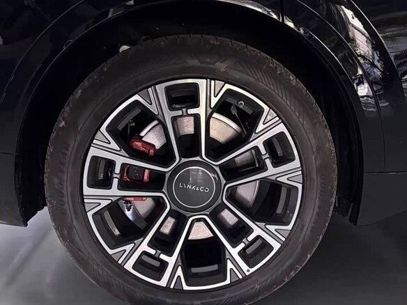 2026 Lynk & Co 900, чёрный - вид 7