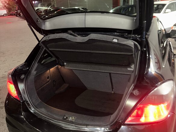2010 Opel Astra GTC H Рестайлинг, чёрный, 580000 рублей - вид 12