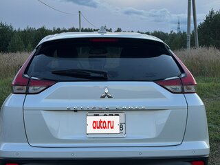 2021 Mitsubishi Eclipse Cross I Рестайлинг, белый, 2250000 рублей, вид 4