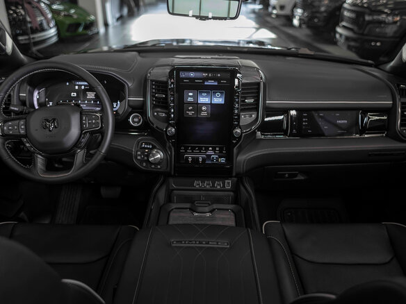 2026 Ram 1500 Crew Cab eTorque V Рестайлинг, чёрный, 12090317 рублей - вид 27