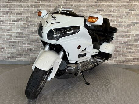 2017 Honda GL 1800 Gold Wing, белый, 1595000 рублей, вид 2