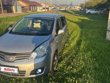 2009 Nissan Note I Рестайлинг, серый, 550000 рублей, вид 4