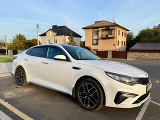 2018 Kia Optima IV Рестайлинг, белый, 1980000 рублей, вид 5