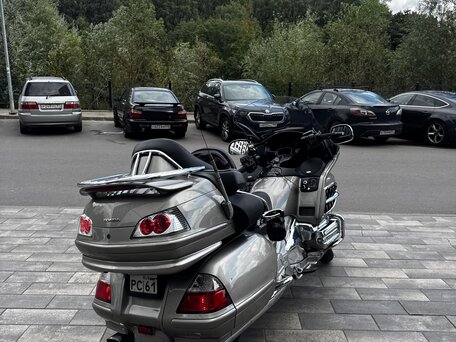 2003 Honda GL 1800 Gold Wing, серый, 930000 рублей, вид 5