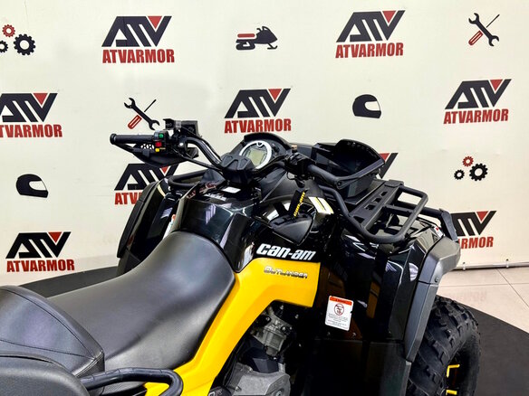 2010 BRP Can-Am Outlander 800, жёлтый, 950000 рублей - вид 9