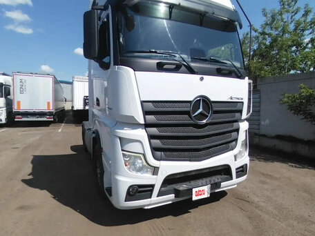 2020 Mercedes-Benz Actros, белый, 5800000 рублей, вид 1