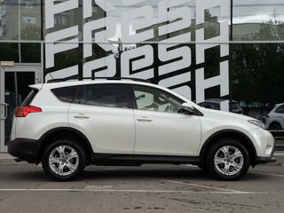 2015 Toyota RAV4 IV (XA40), белый, 1790000 рублей, вид 5
