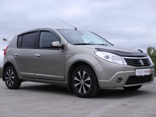 2012 Renault Sandero I, бежевый, 595000 рублей, вид 3