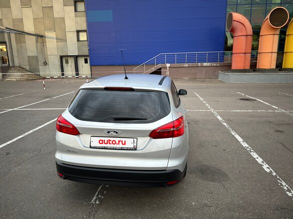 2015 Ford Focus III Рестайлинг, серебристый, 790000 рублей - вид 6