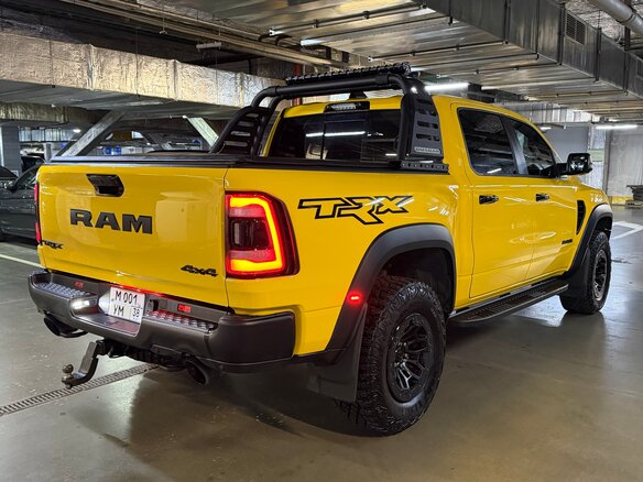 2023 Ram 1500 Crew Cab TRX V, жёлтый, 14400000 рублей - вид 4