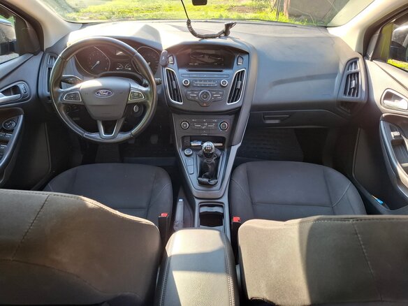 2016 Ford Focus III Рестайлинг, чёрный, 1100000 рублей - вид 8