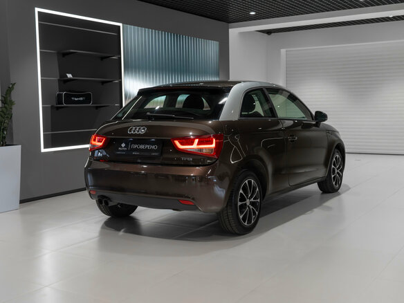 2012 Audi A1 I (8X), коричневый, 990000 рублей - вид 4