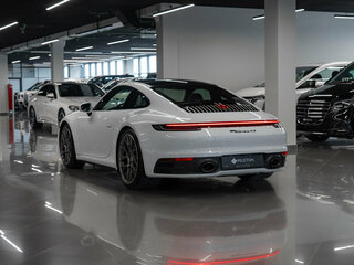 2020 Porsche 911 Carrera 4S VIII (992), белый, 15400000 рублей, вид 5