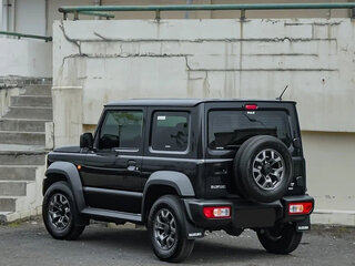 2023 Suzuki Jimny Sierra IV, зелёный, 1770000 рублей, вид 4