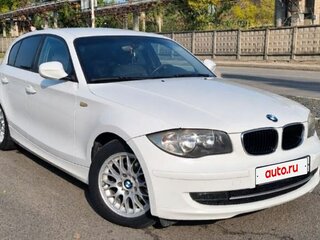 2010 BMW 1 серии 116i I (E81/E82/E87/E88) Рестайлинг, белый, 690000 рублей, вид 4