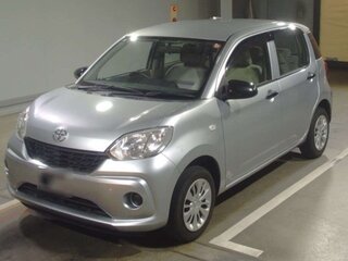 2016 Toyota Passo III, серый, 880000 рублей, вид 2