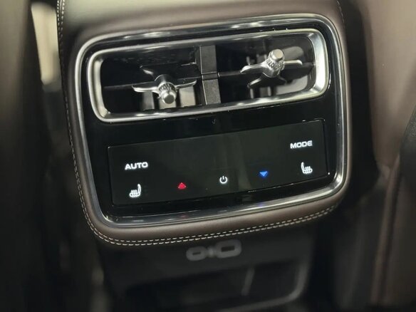 2026 Geely Monjaro I Рестайлинг 2 (China Market), зелёный, 4090000 рублей - вид 12